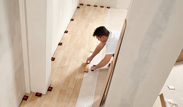 Bessey distancer AV2 - za polaganje parketa i laminata bez "kajli" (klinova)...