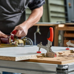 Bessey okomita preklopna stega s otvorenim krakom i vodoravnom osnovnom pločom STC-VH50