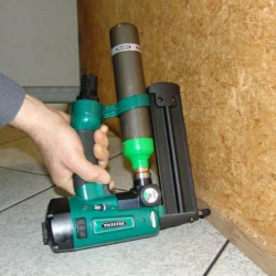 Prebena čavlerica na kartuše ili komprimirani zrak PKT-2-J50SD-S za 16-50mm