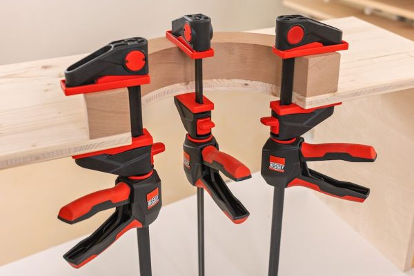 Bessey jednoručna stega s rotirajućom ručkom EZ360