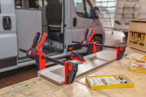 Bessey jednoručna stega s rotirajućom ručkom EZ360